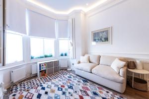 Beautiful flat with a garden house