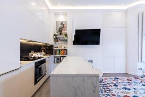 Beautiful flat with a garden house