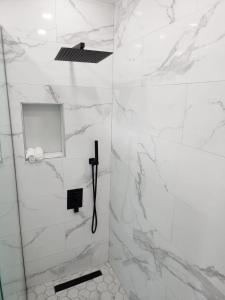 Sky Castles Block A - Apt A5