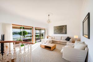 Crystal Palms - Oceanstays - Riverside