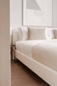 Beautiful & Stylish Cadogan Square Apartment