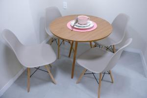 Studio charmoso para até 4 pessoas no Centro em frente ao Metrô