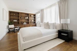 Spectacular luxury Knightsbridge townhouse