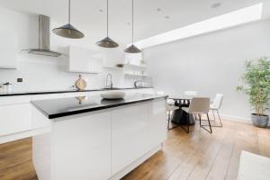 Spectacular luxury Knightsbridge townhouse