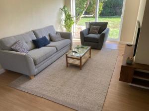 Comfortable Homestay by Earith Lakes