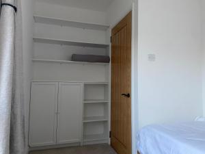 Comfortable Homestay by Earith Lakes