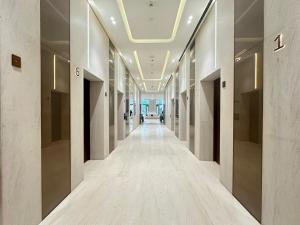 Luxury 1BR - Private Balcony Pool & Smart Home - Binghatti Phantom JVC