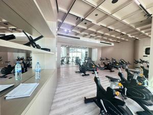 Luxury 1BR - Private Balcony Pool & Smart Home - Binghatti Phantom JVC