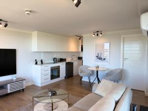 2 Bedroom Apartment - Newlands Peak