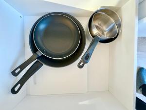 Stylish Spacious Apartment with Free Parking