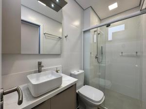 Apto 402 no Oásis do Atlântico Home Clube - Lindo Apto p 6 Pessoas na Praia de Palmas