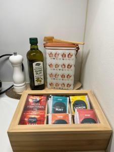 Quiet home with free parking, Wifi & good connections