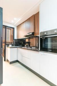 Menara Suite Harmonie , Terrasse et Piscine