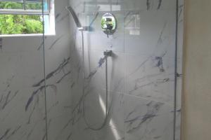 302 Batts Rock Beach Condos