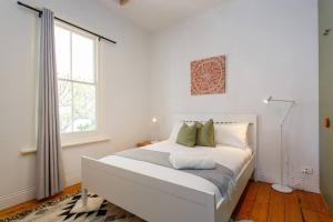 Charming Heritage Cottage Large 4BR Home