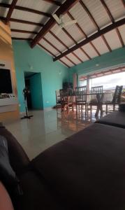 Casa com vista pro mar, Ilhabela!