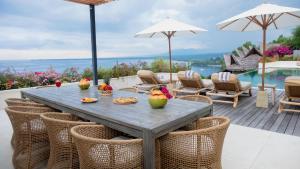 Leq Bale by Elite Havens