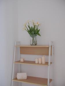 Spacious 3BR Waterfront Apt Pool Gym Free Parking