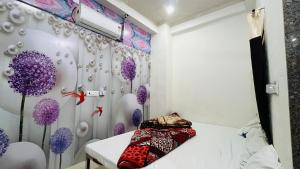 Hardik Guest House & General Store