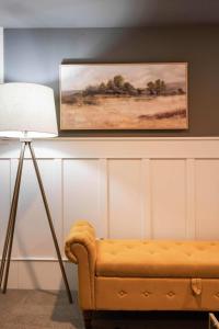 Seattle Luxury 3B2B Daylight Basement 13 min to DT