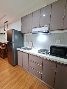 Upper Room Megatower III