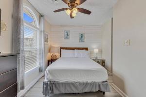Beachside Getaway - Pet Friendly - Pool