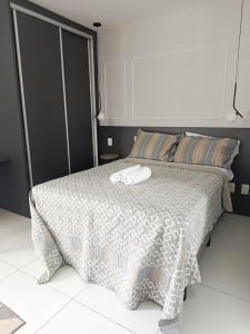 Studio aconchegante com vista para o mar de Itapuã