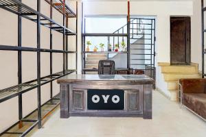 Hotel O Dvs Palace