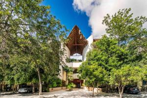 Modern Penthouse with Jacuzzi in Tulum, 2 Bedrooms