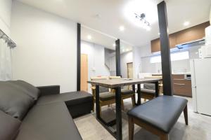 和の楓Cottage第二 新宿二階建て2室1シャワー1トイレ