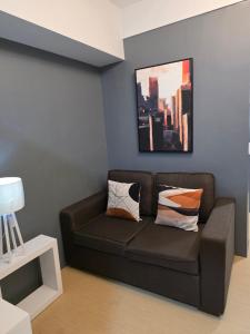 BBAY suites Avida Towers Aspira