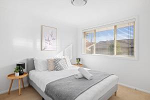 Luxe Retreat - 3BR - Free Parking - Near Station