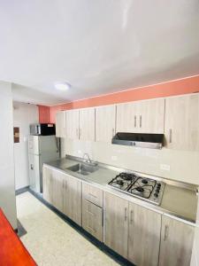 La vida es bella! hermoso apartamento cerca al aeropuerto y centro