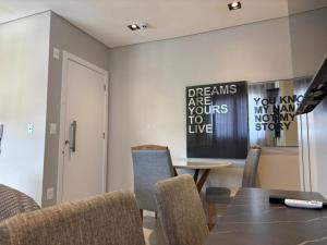 Flat com Academia, Rooftop, Piscina e Vista Mar