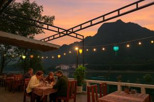 Duong Riverside Homestay