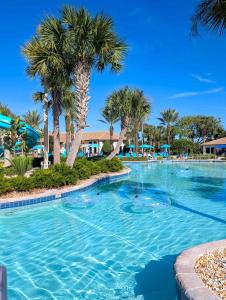 Family Fun 6-Bedroom Villa near Disney with Private Pool