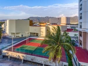 Grand Venetian Beachfront Apartment 503