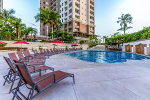 Grand Venetian Beachfront Apartment 503