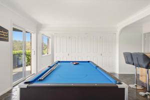 Luxury 4BR Home with Stunning Bay Views at Kareela