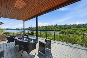 Luxury 4BR Home with Stunning Bay Views at Kareela