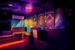 Casa amplia con estilo, poblado, disco y AC