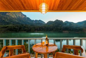 Sabaidee Nam Ou River View