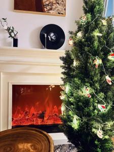 ZQ2 Three min walk to subway, direct access to Asakusa, Ginza, Shinjuku, Ueno , super convenient transportation, 2 bathrooms 4 toilets, comfortable space