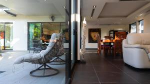 BangTao 3 Bedrooms Bali Tropical Pool Villa Quiet Private Space Guest Preferred