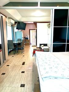 PENT HOUSE Type CONDO