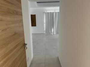 New villa 3 bedrooms en suite, Swimming pool, 5 min beach