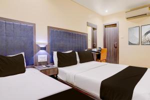 Townhouse LBS Road BKC Formerly Royal Palace