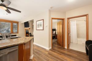 Ski-InSki-Out Zephyr 1 Bedroom Condo Winter Park