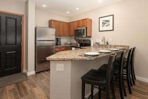 Ski-InSki-Out Zephyr 1 Bedroom Condo Winter Park