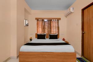 Super Collection O Biswa Bangla Convention Centre Kolkata Formerly Atithya Inn